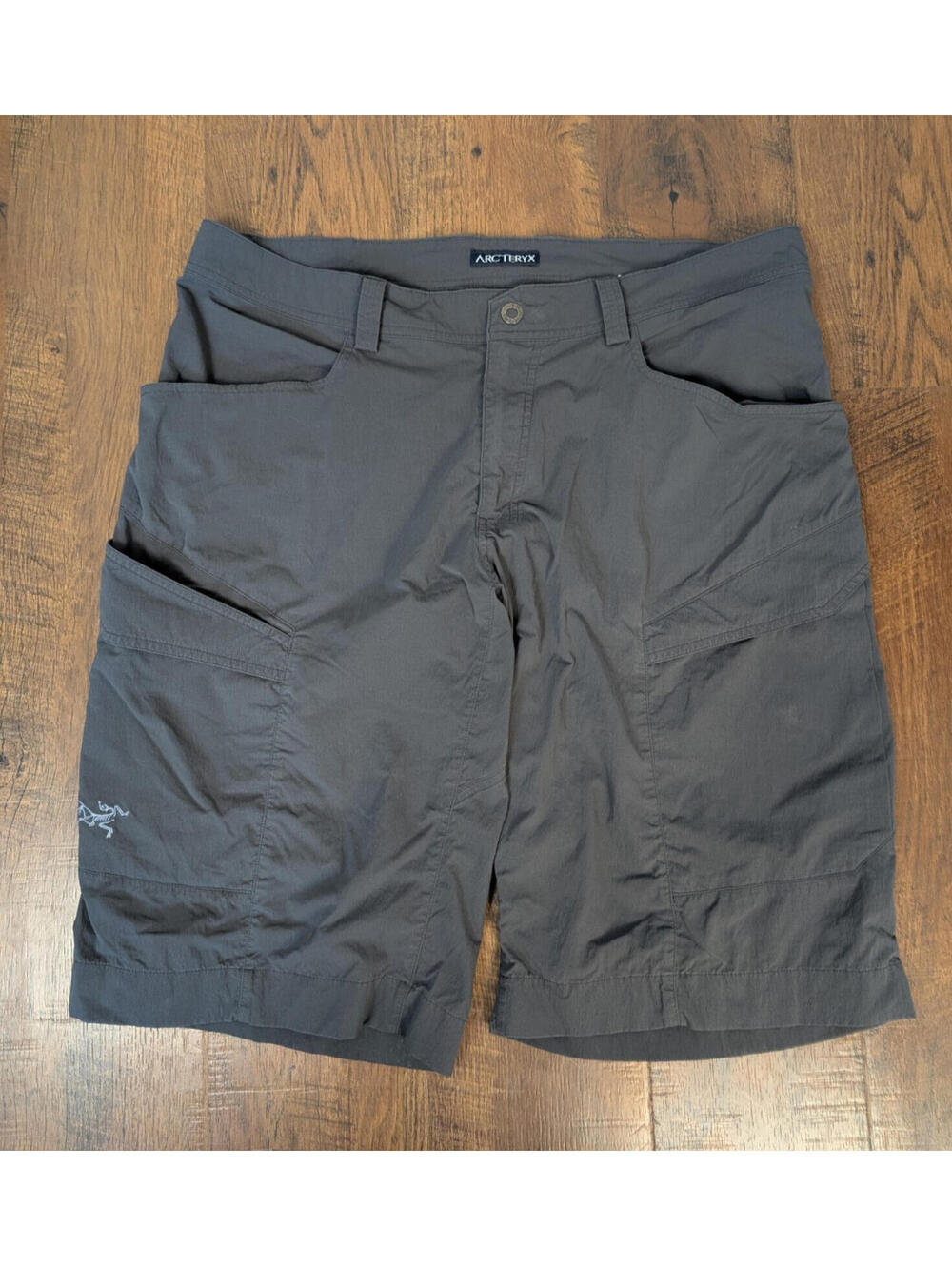 Gorpcore Arc'teryx Gray Tech Cargo Shorts Men's 36 Outdoor Hiking